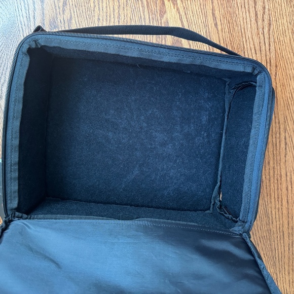 Wandrd Medium Camera Cube - Picture 10 of 16